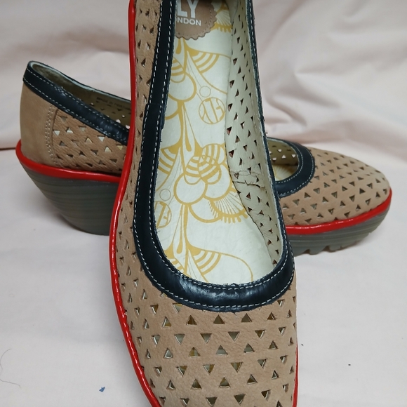 Fly London Yedi Perforated Platform Wedge Pumps - Picture 4 of 6